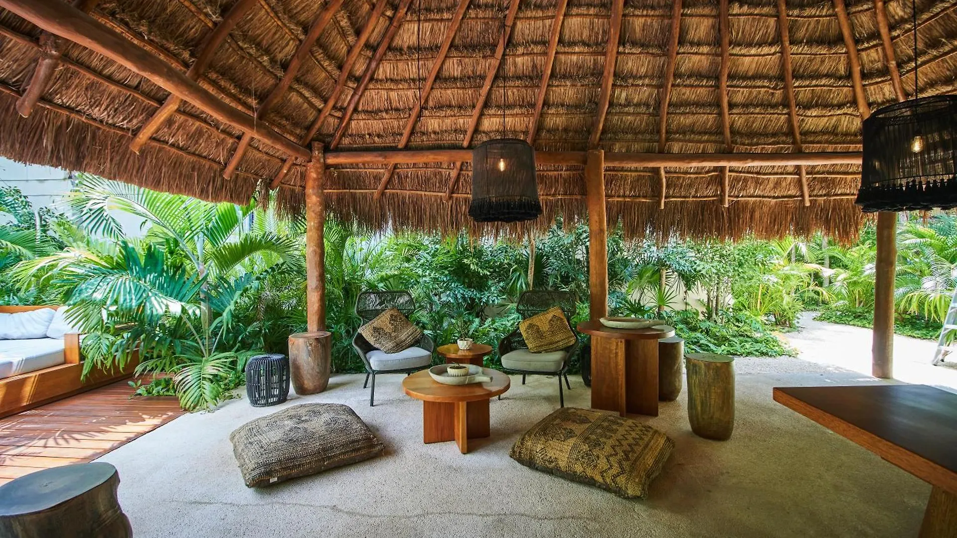 Aldea Zama Oasis: Private Pool Apartment with 24/7 Security Tulum