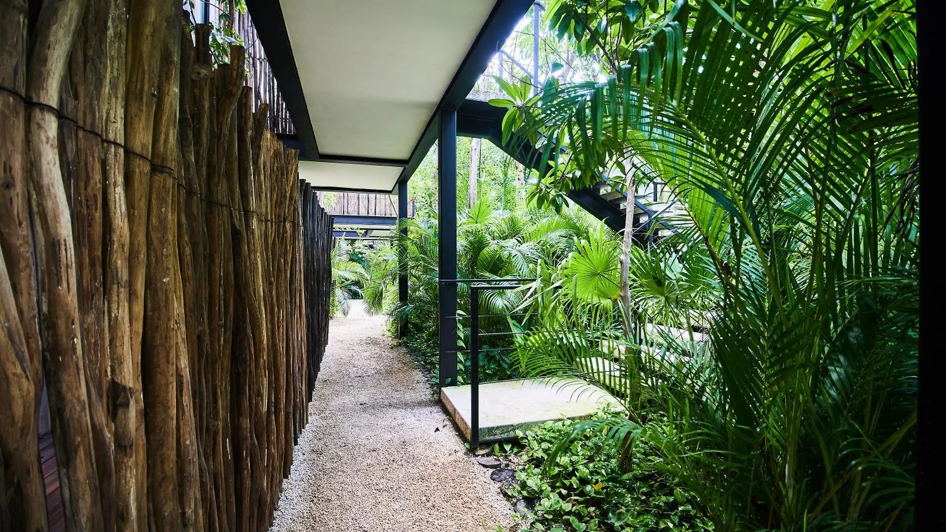 Aldea Zama Oasis: Private Pool Apartment with 24/7 Security Tulum Mexico